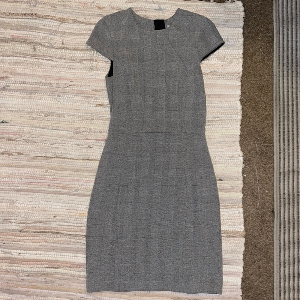 H&M Grey Plaid Fitted Professional Midi Dress Size US 2